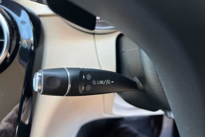 Used Mercedes-Benz C Class 2016 for sale - 77894910: Photo 39