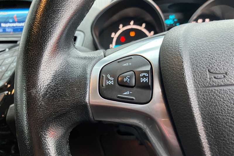 Used Ford Fiesta 2017 for sale - 76286518: Photo 21