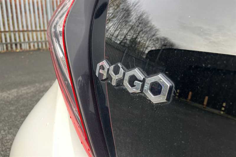 Used Toyota AYGO for sale - 76828459: Photo 30