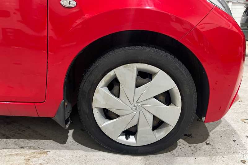 Used Toyota AYGO 2017 for sale - 77402618: Photo 12