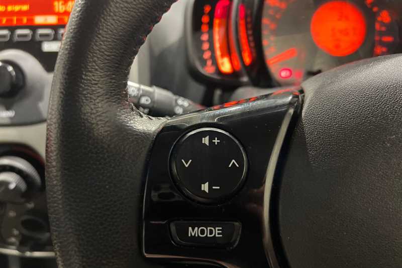 Used Toyota AYGO 2017 for sale - 77402618: Photo 20