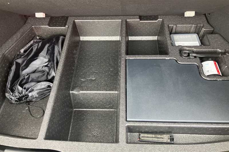 Used Toyota C-HR 2023 for sale - 77843906: Photo 37