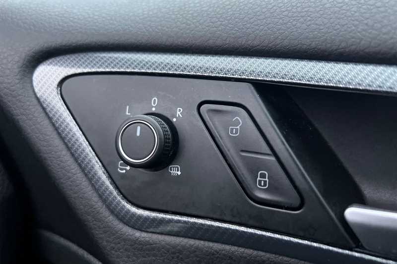 Used Volkswagen Golf 2020 for sale - 77362999: Photo 38