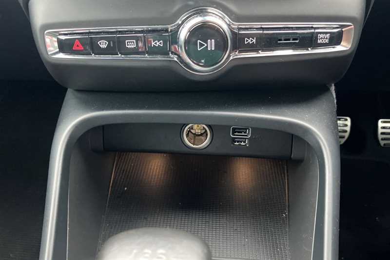 Used Volvo XC40 2021 for sale - 78208171: Photo 39