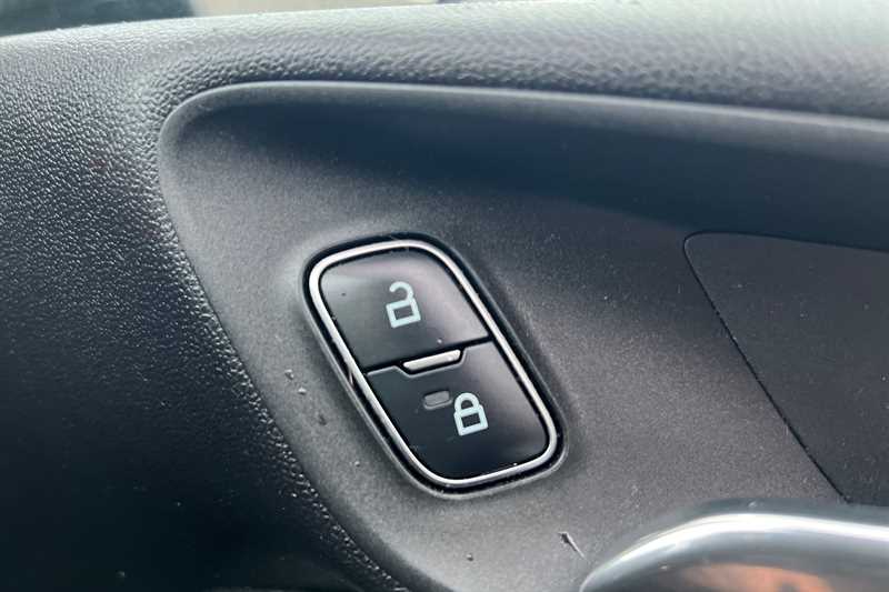 Used Ford Fiesta 2018 for sale - 77256725: Photo 39