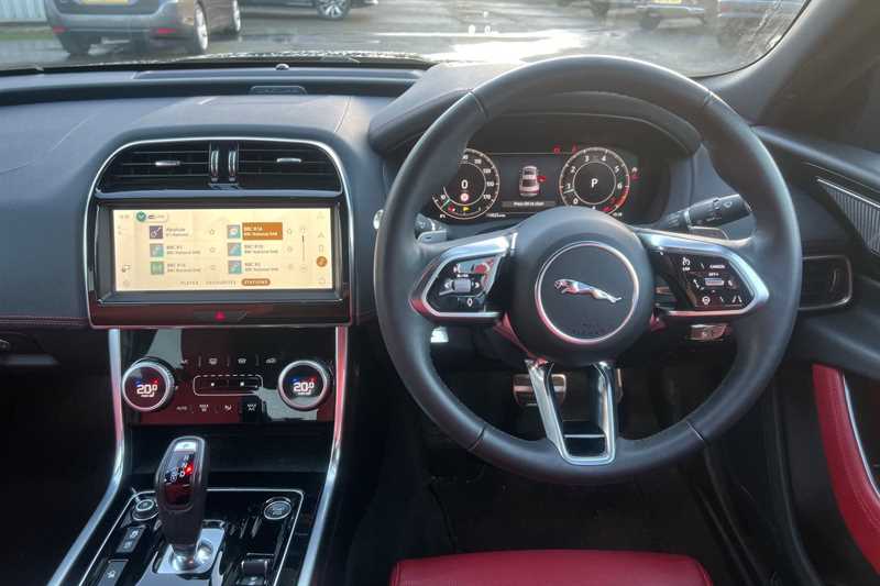 Used Jaguar XE 2024 for sale - 76805943: Photo 13