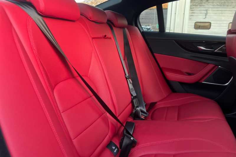 Used Jaguar XE 2024 for sale - 76805943: Photo 24