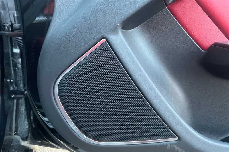 Used Jaguar XE 2024 for sale - 76805943: Photo 27