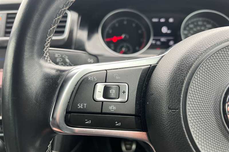 Used Volkswagen Golf 2020 for sale - 77403171: Photo 21