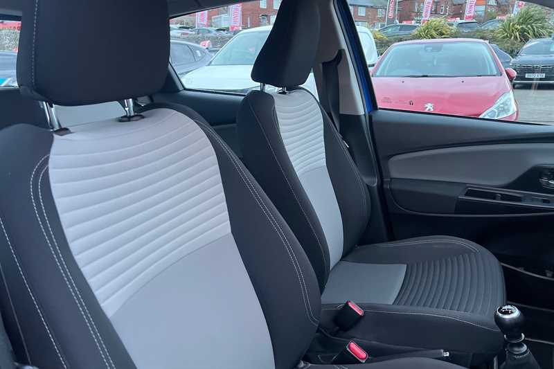 Used Toyota Yaris 2017 for sale - 77322188: Photo 23