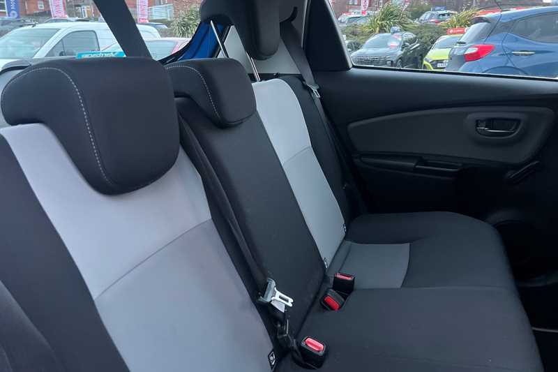 Used Toyota Yaris 2017 for sale - 77322188: Photo 24