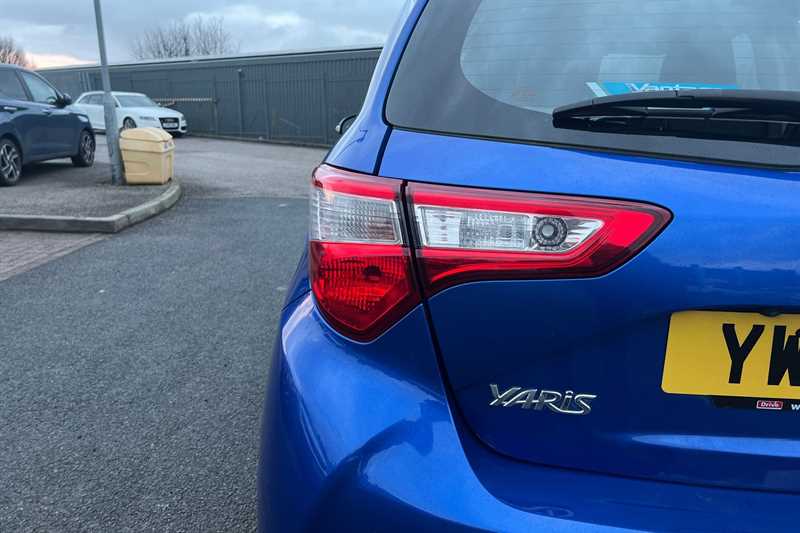 Used Toyota Yaris 2017 for sale - 77322188: Photo 31