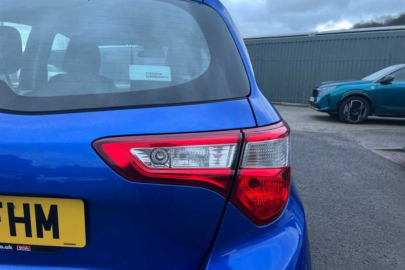 Used Toyota Yaris 2017 for sale - 77322188: Photo 32