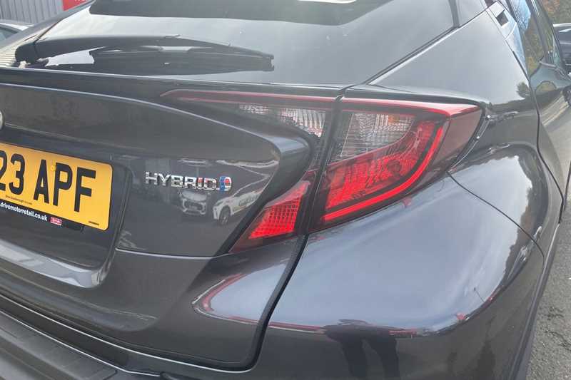 Used Toyota C-HR 2023 for sale - 76329419: Photo 32
