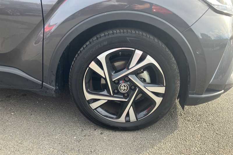 Used Toyota C-HR 2023 for sale - 76329419: Photo 9