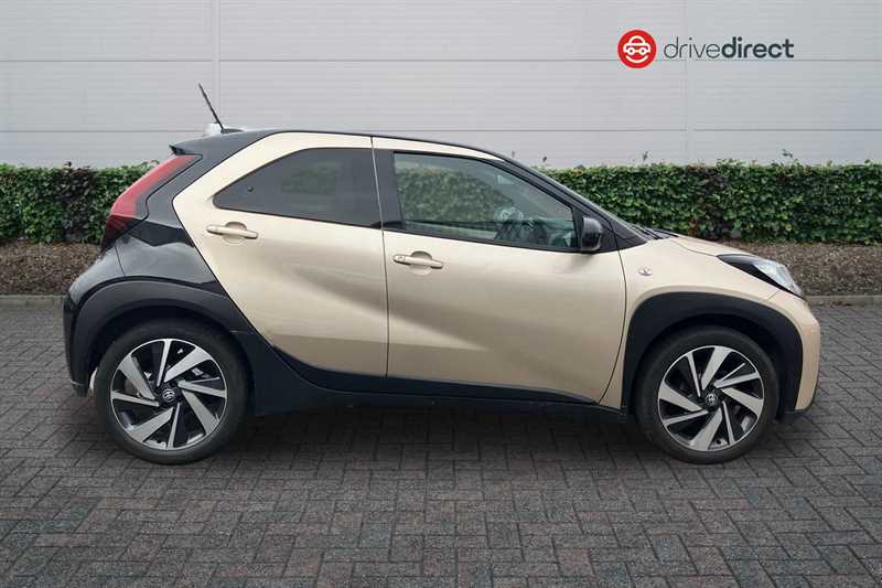 Used Toyota Aygo X 2023 for sale - 77915119: Photo 2