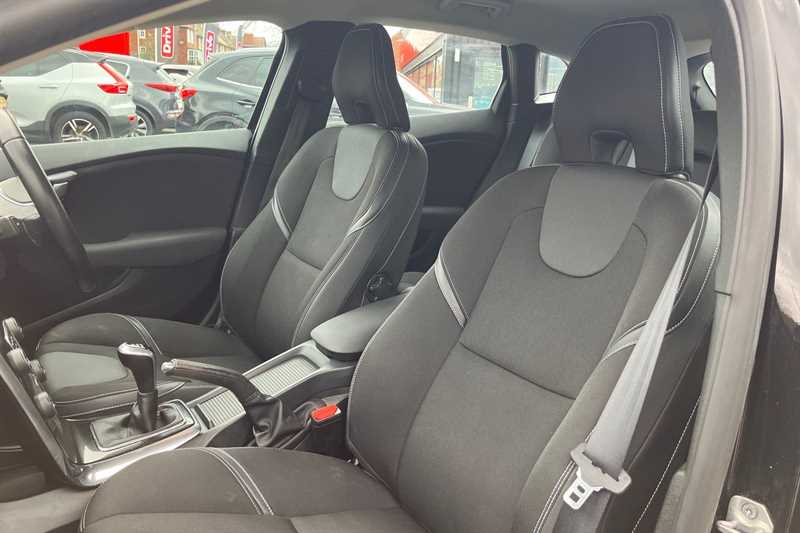 Used Volvo V40 2016 for sale - 78138624: Photo 40