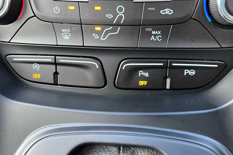 Used Ford Kuga 2018 for sale - 78138475: Photo 39