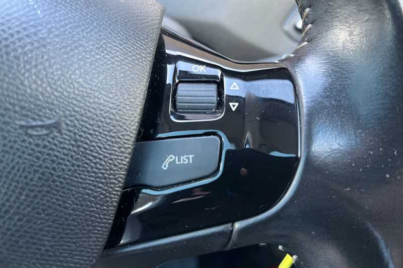 Used Peugeot 308 2018 for sale - 76955861: Photo 22