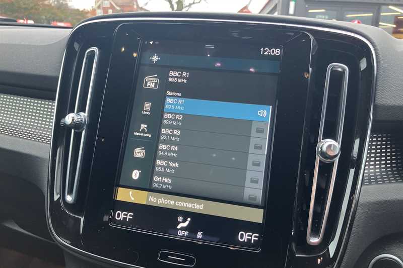 Used Volvo XC40 for sale - 77843731: Photo 17