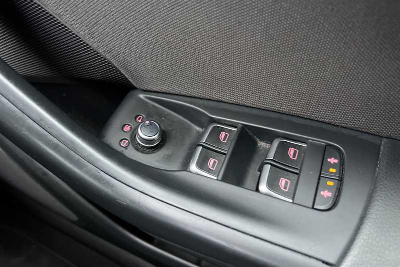 Used Audi Q3 2017 for sale - 77068089: Photo 16