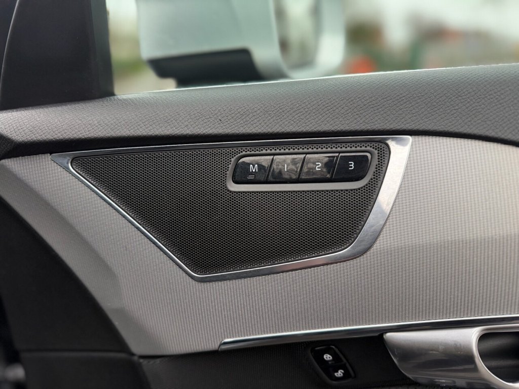 Used Volvo XC90 2017 for sale - 76973872: Photo 15