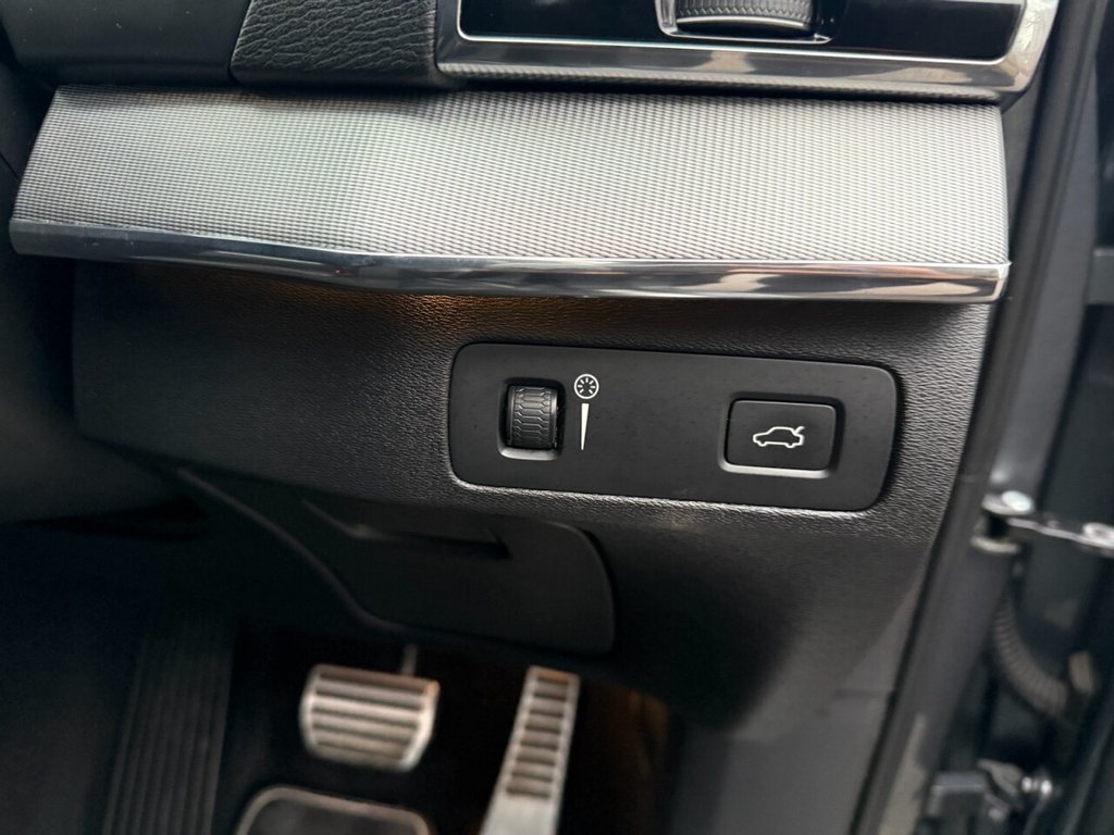 Used Volvo XC90 2017 for sale - 76973872: Photo 18