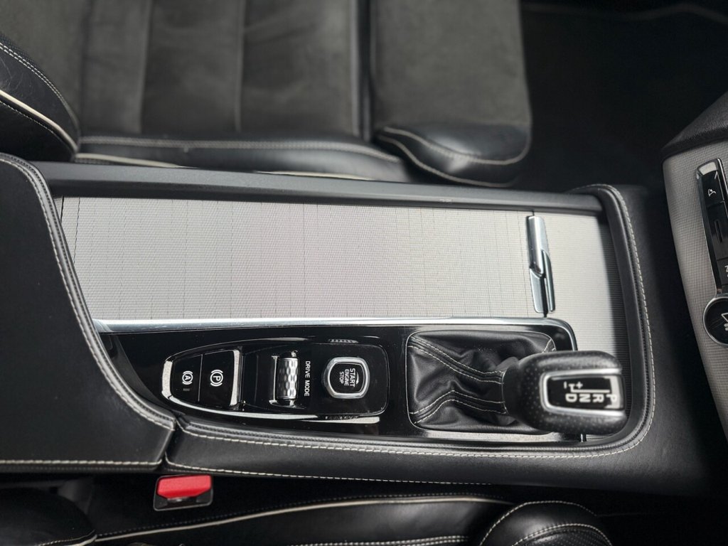 Used Volvo XC90 2017 for sale - 76973872: Photo 32