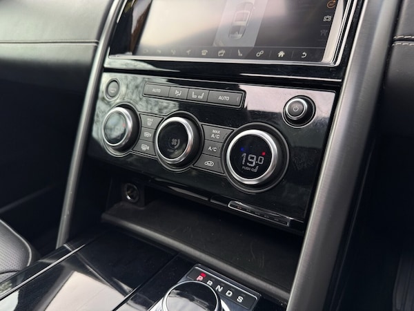 Used Land Rover Discovery 2017 for sale - 76210809: Photo 34