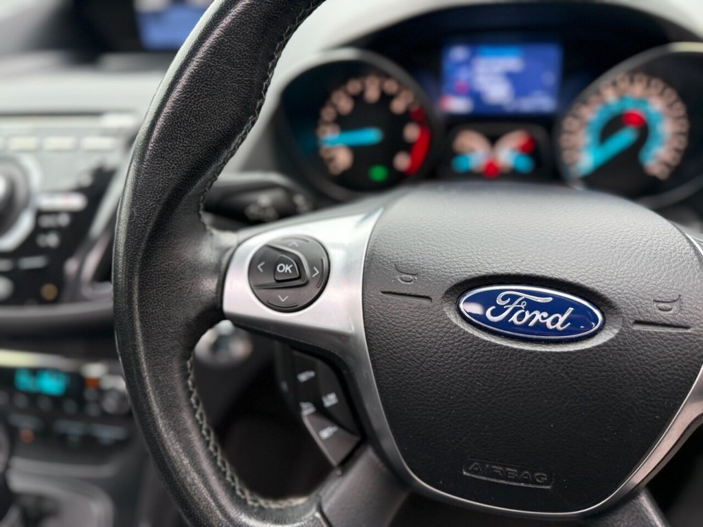 Used Ford Kuga 2015 for sale - 77302383: Photo 16