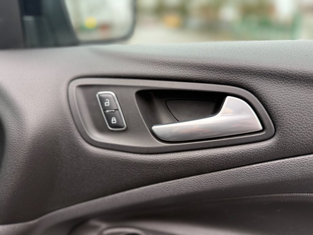 Used Ford Kuga 2015 for sale - 77302383: Photo 27