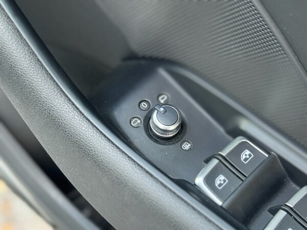 Used Audi A3 2017 for sale - 76173235: Photo 32