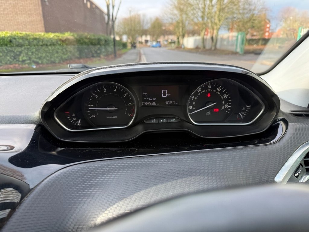 Used Peugeot 208 2016 for sale - 76686496: Photo 16