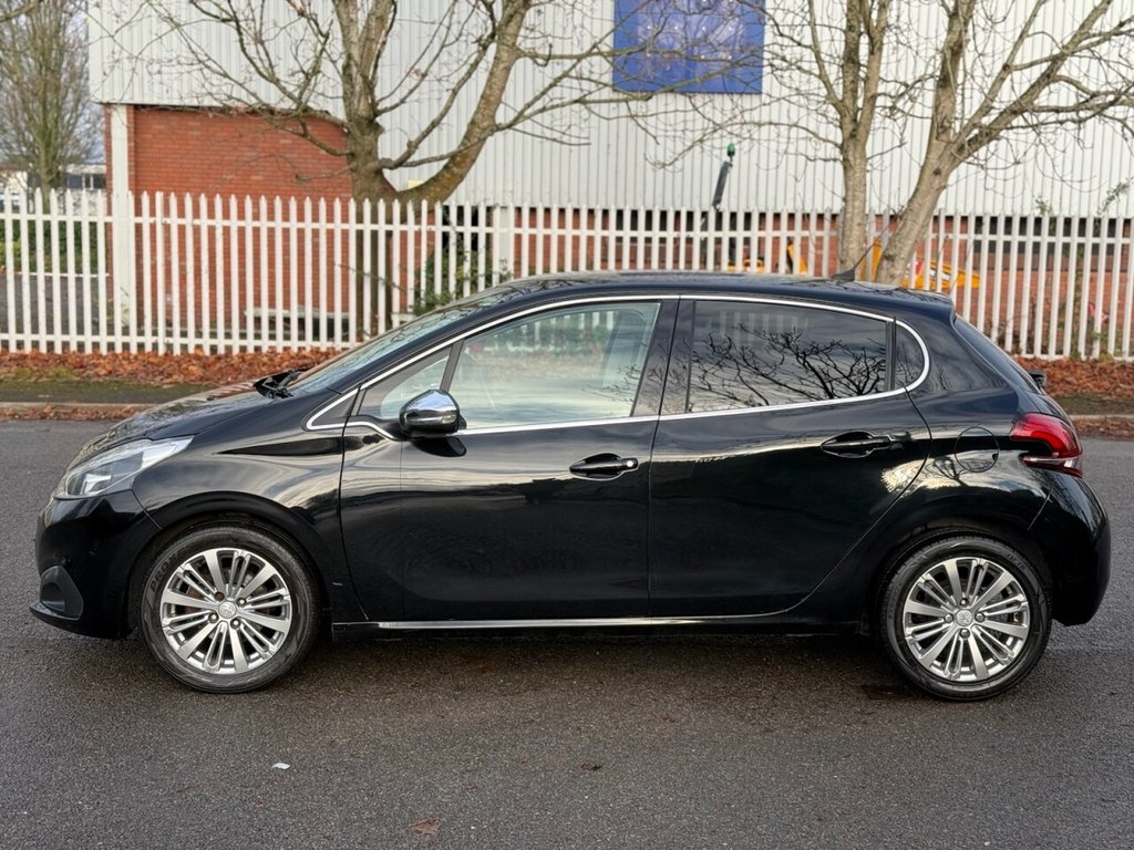 Used Peugeot 208 2016 for sale - 76686496: Photo 4