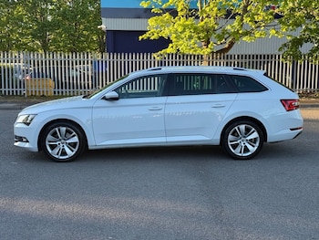 Used Skoda Superb 2018 for sale - 78458520: Photo