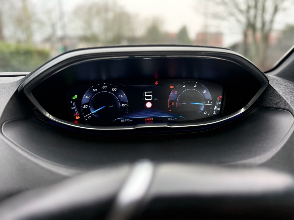 Used Peugeot 3008 2017 for sale - 77014555: Photo 24