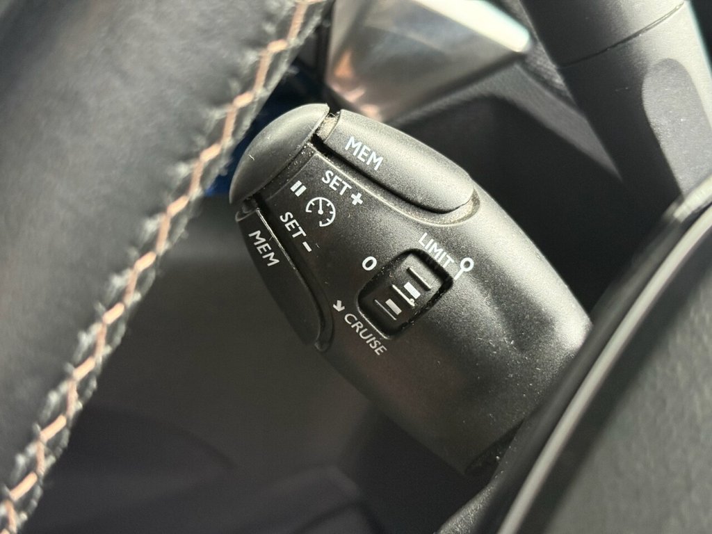 Used Peugeot 3008 2017 for sale - 77014555: Photo 28