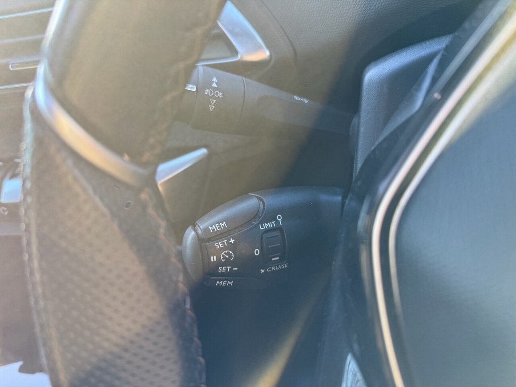 Used Peugeot 3008 2018 for sale - 76758642: Photo 22