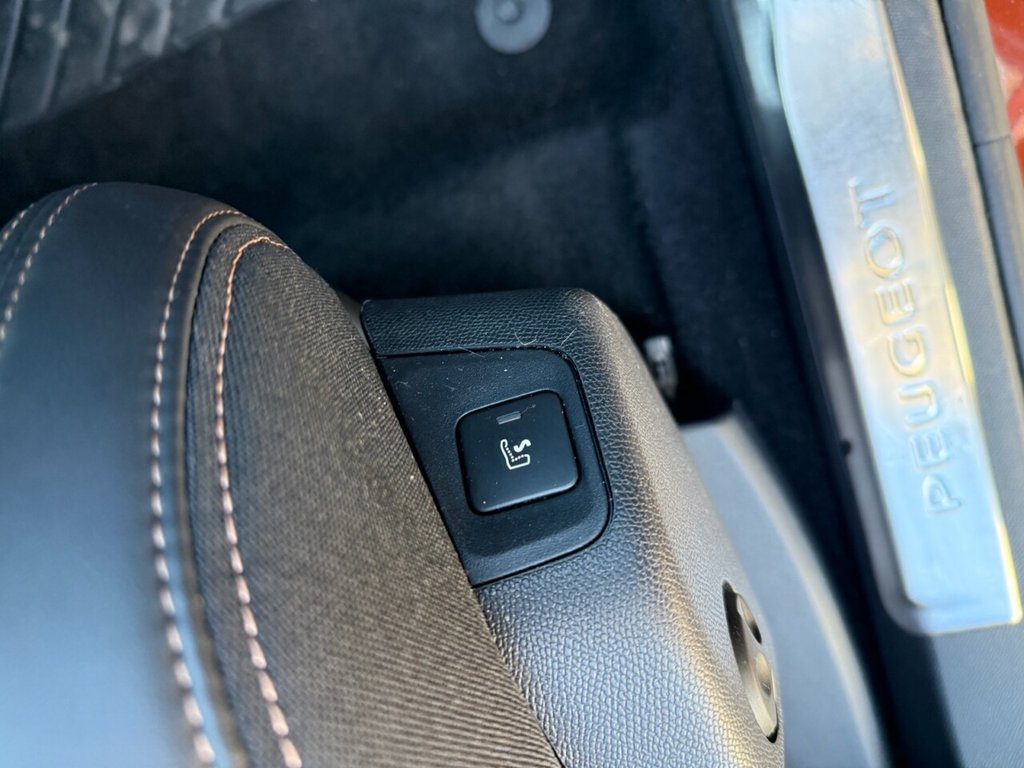 Used Peugeot 3008 2018 for sale - 76758642: Photo 27