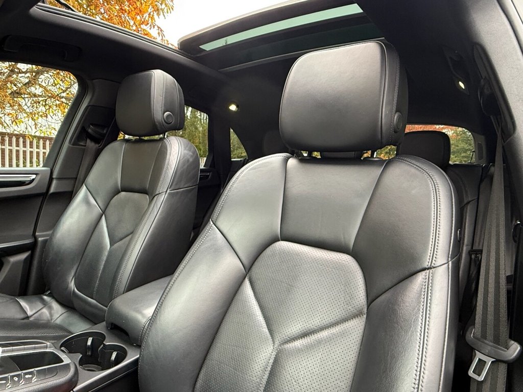 Used Porsche Macan 2015 for sale - 76279768: Photo 10