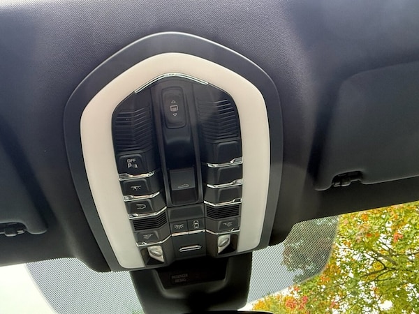 Used Porsche Macan 2015 for sale - 76279768: Photo 22