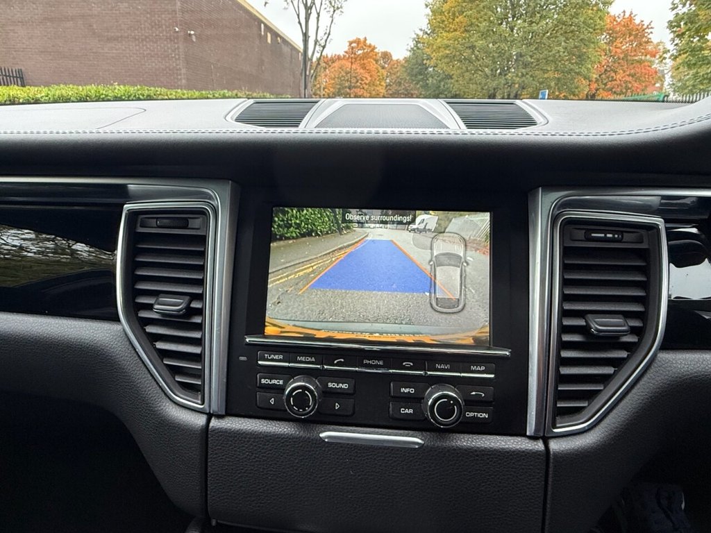 Used Porsche Macan 2015 for sale - 76279768: Photo 24