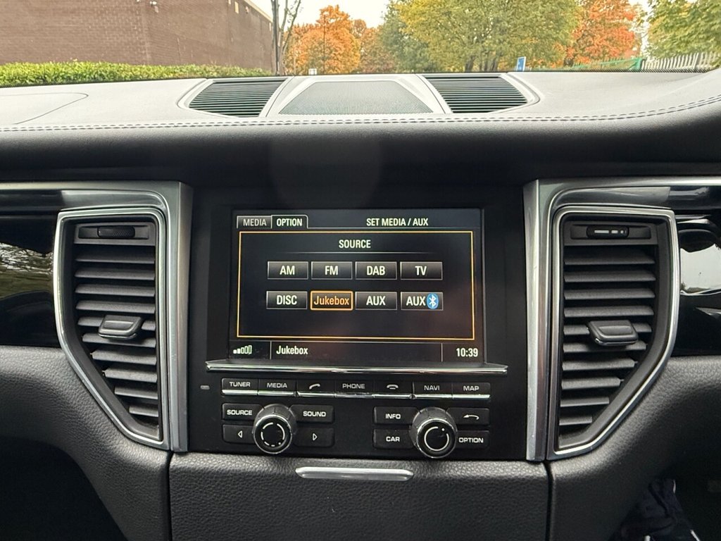 Used Porsche Macan 2015 for sale - 76279768: Photo 25