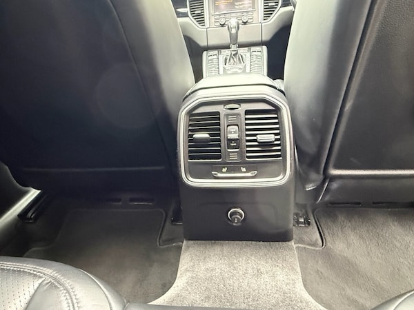 Used Porsche Macan 2015 for sale - 76279768: Photo 29