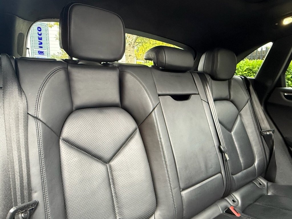 Used Porsche Macan 2015 for sale - 76279768: Photo 31