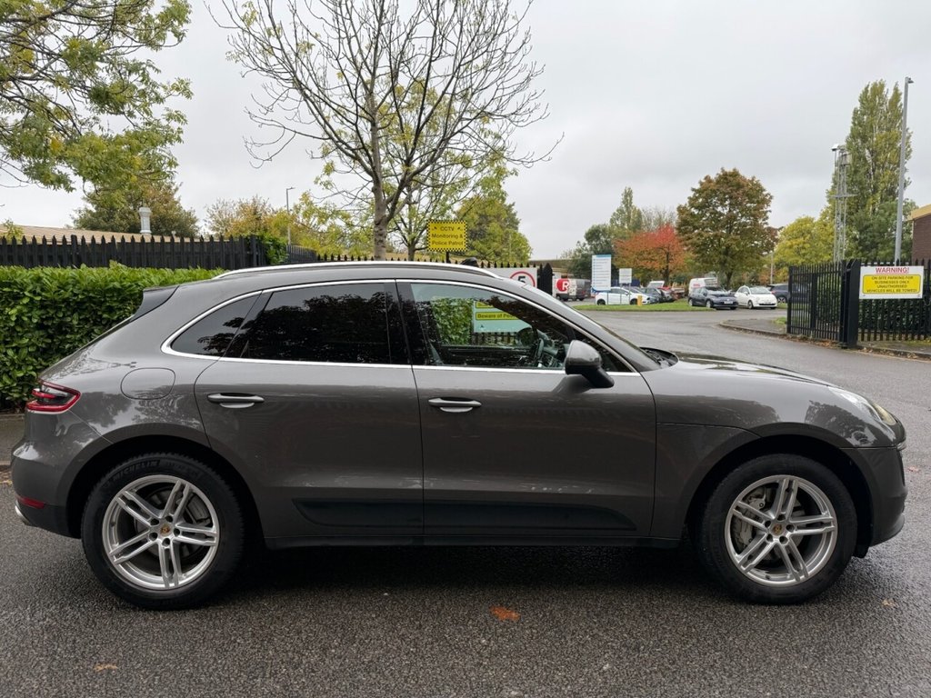 Used Porsche Macan 2015 for sale - 76279768: Photo 8