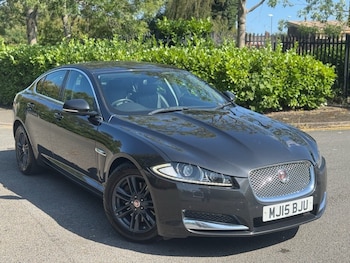 2015 (15) - 2.2d Luxury Saloon 4dr Diesel Auto Euro 5 (s/s) (163 ps)
