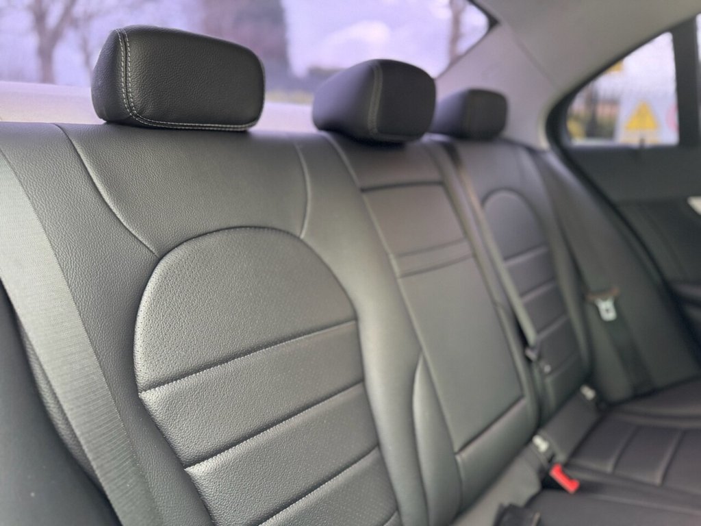 Used Mercedes-Benz C Class 2015 for sale - 77399789: Photo 18