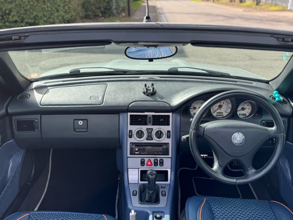 Used Mercedes-Benz SLK 2002 for sale - 78061848: Photo 9