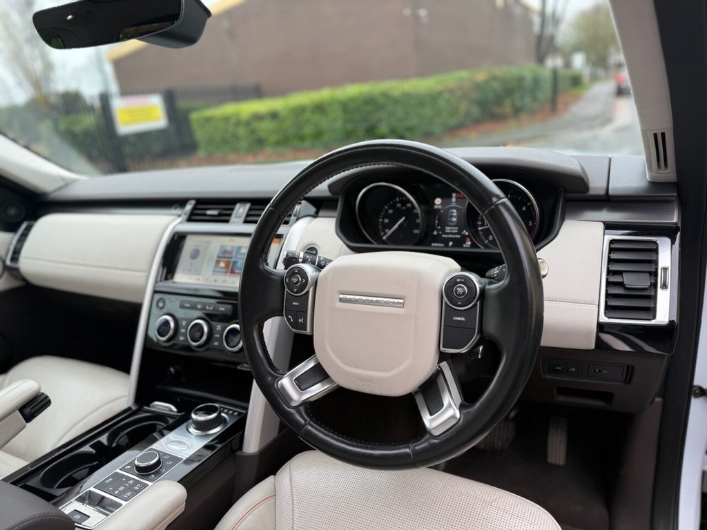 Used Land Rover Discovery 2017 for sale - 76547086: Photo 11